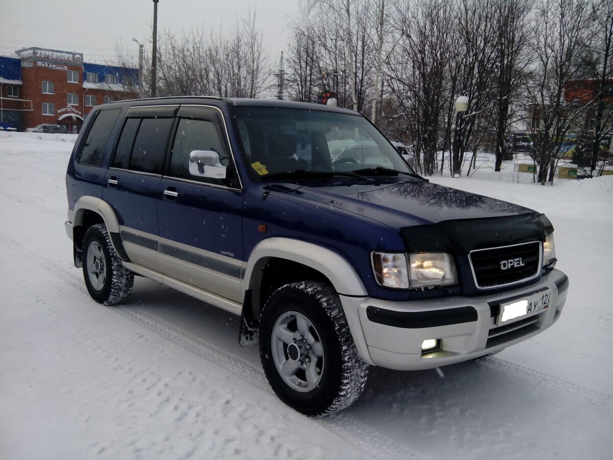 Opel Monterey 2000