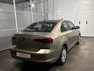 2021 Volkswagen Polo VI, коричневый, 1720000 рублей, вид 4