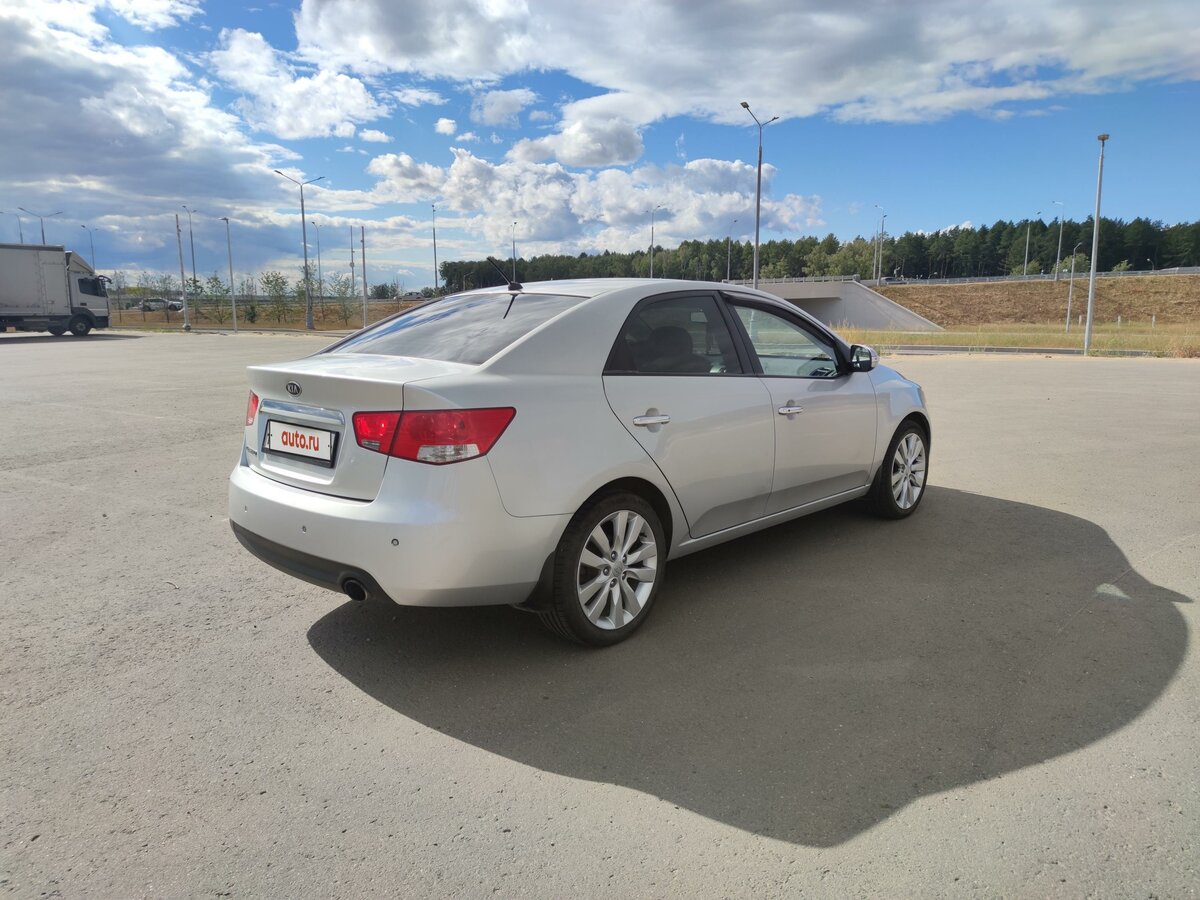Киа Церато 2010 года автомат