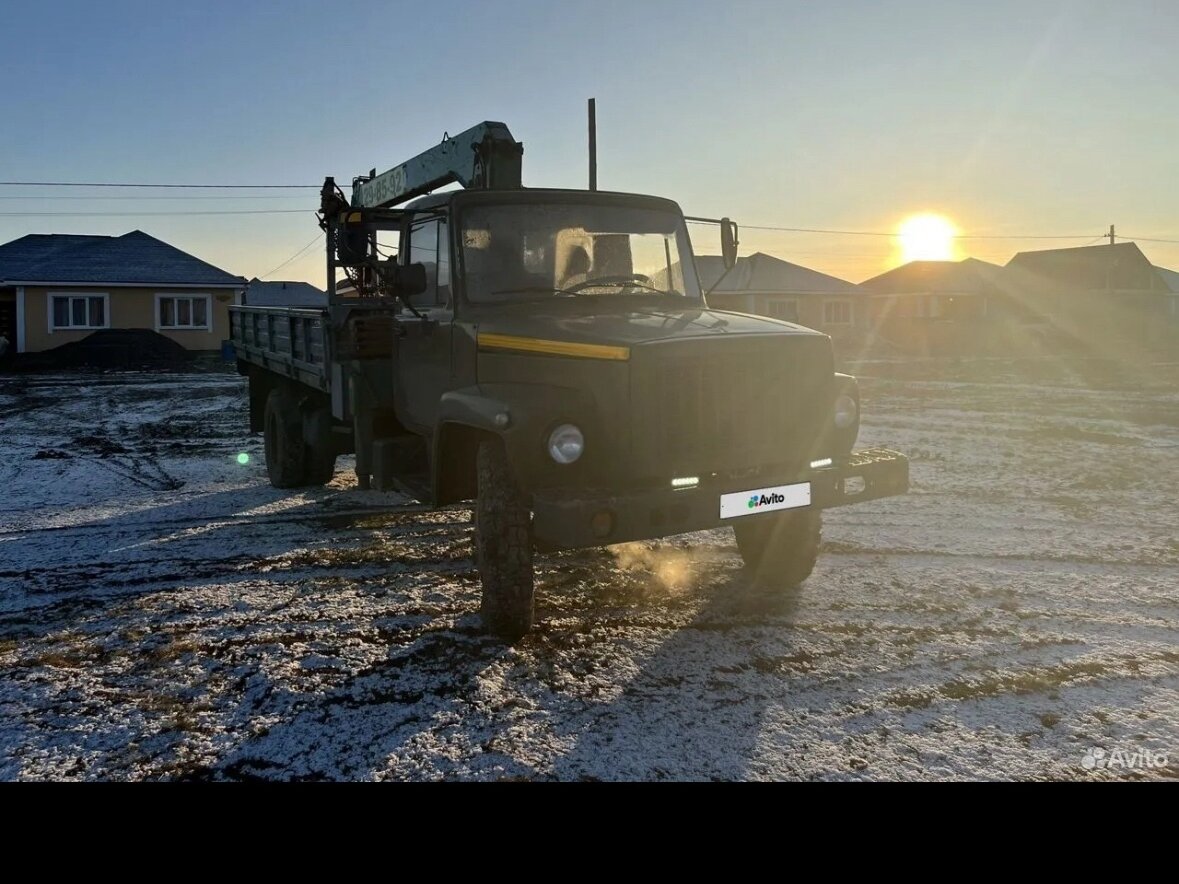 Купить б/у ГАЗ 3306 дизель механика в Шарлыке: зелёный бортовой с кму ...