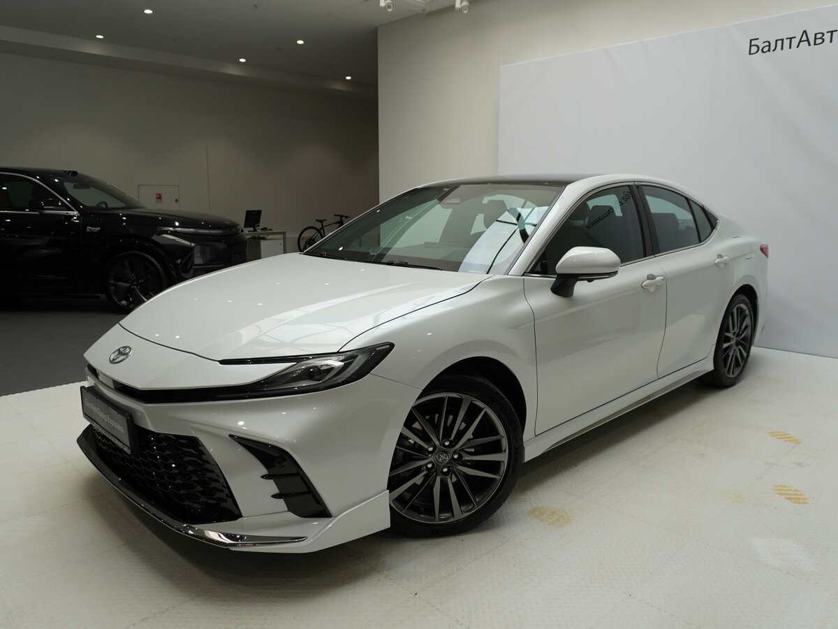 Toyota Camry IX (XV80) China Market