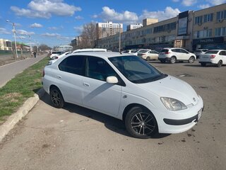 1998 Toyota Prius I (XW10), белый, 320000 рублей, вид 1