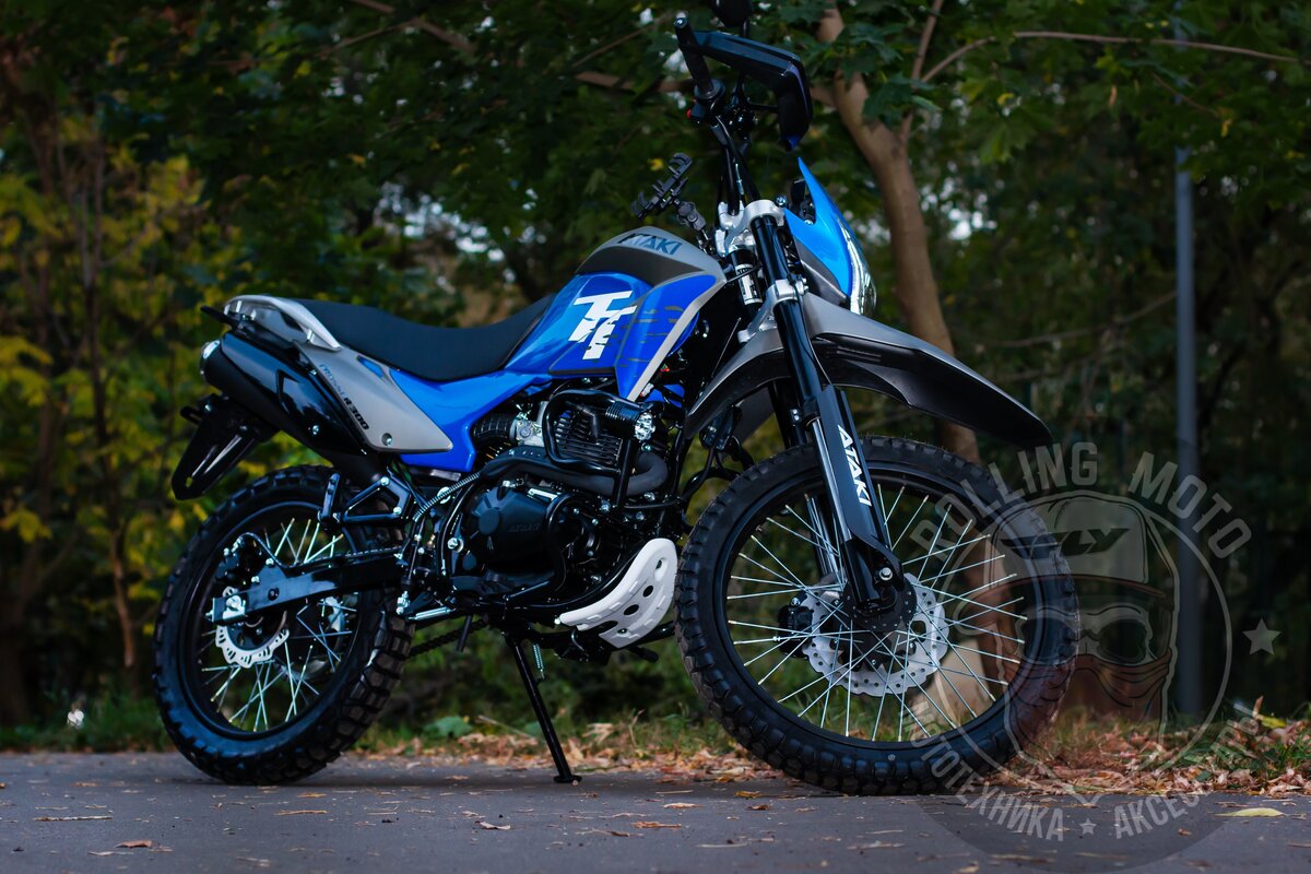 Ataki Crosser