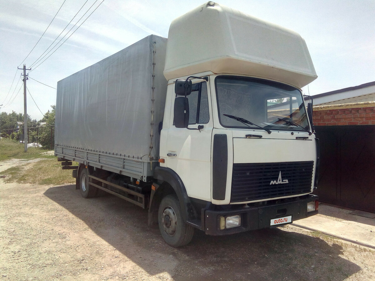 Купить б/у МАЗ 4371 дизель механика в Нижнем Новгороде: белый тент 2011 года на