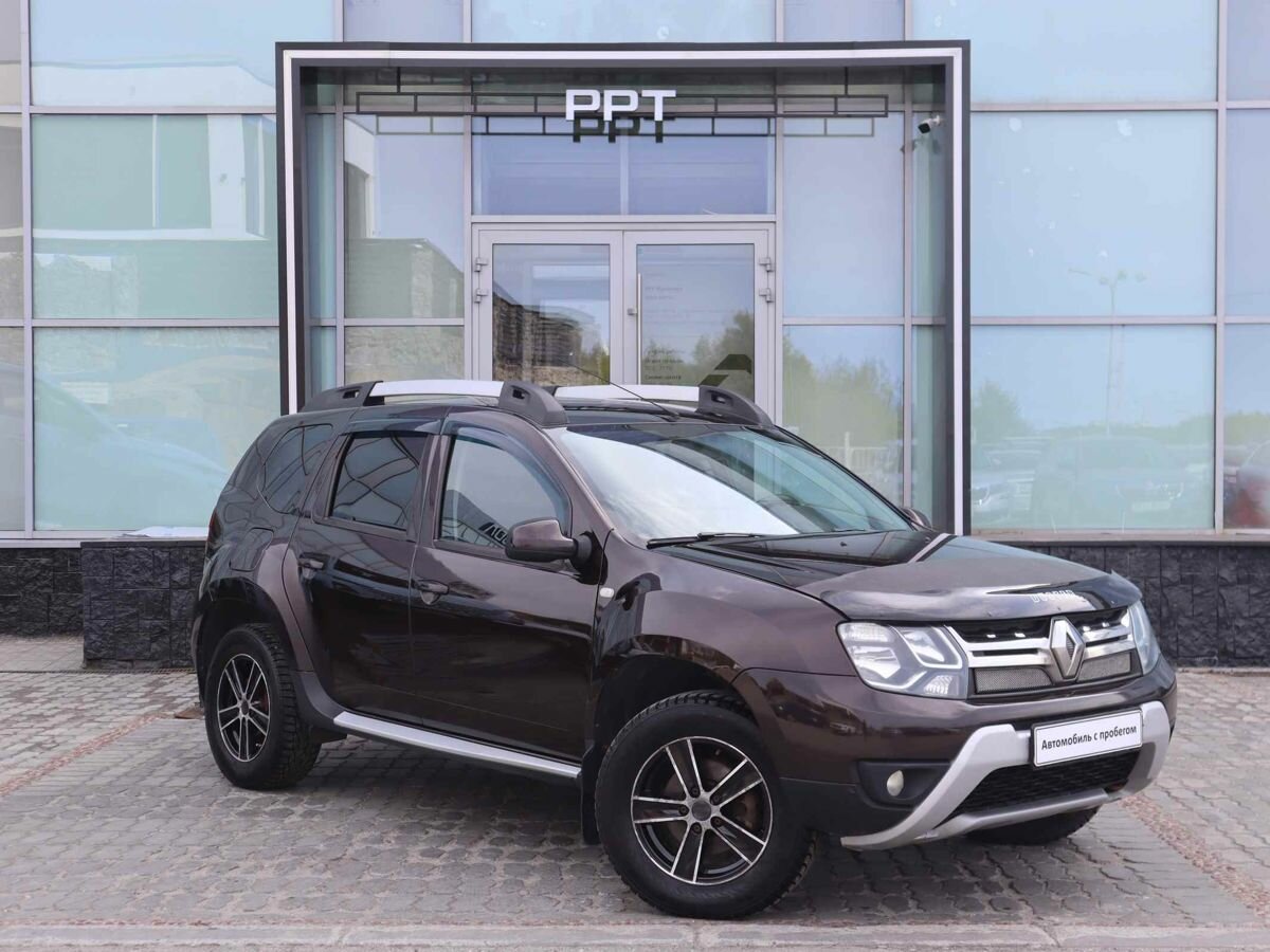 Купить б/у Renault Duster I Рестайлинг 2.0 MT (143 л.с.) 4WD бензин ...