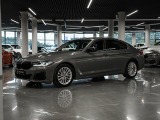 2022 BMW 5 серии 530e VII (G30/G31) Рестайлинг, серый, 5250000 рублей, вид 1