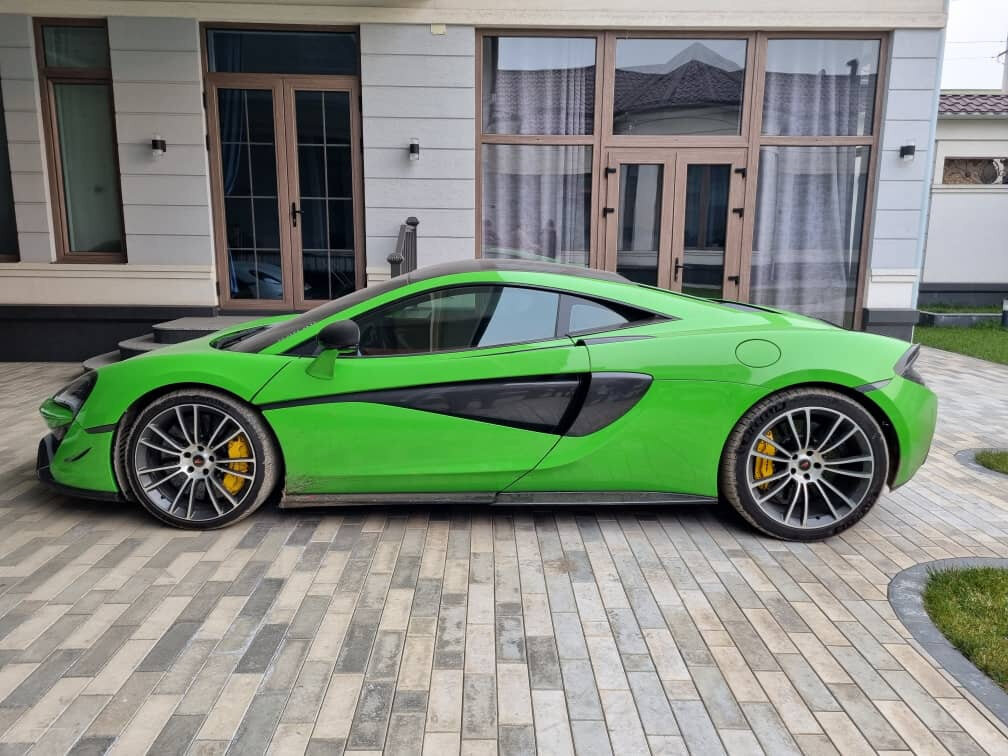 MCLAREN 650s салатовый