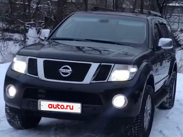 2011 Nissan Pathfinder III Рестайлинг, чёрный, 1640000 рублей - вид 2