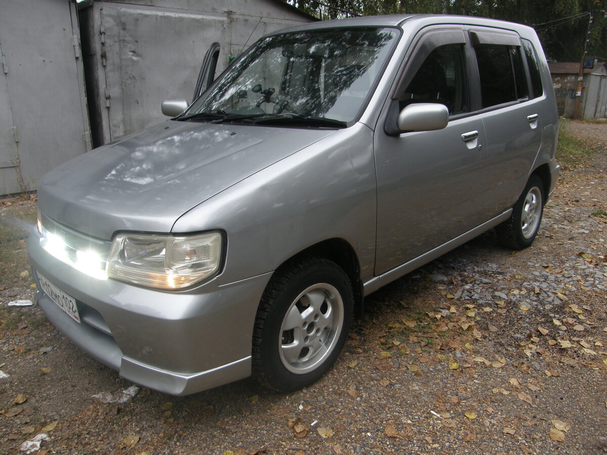 Ниссан куб фото 2001