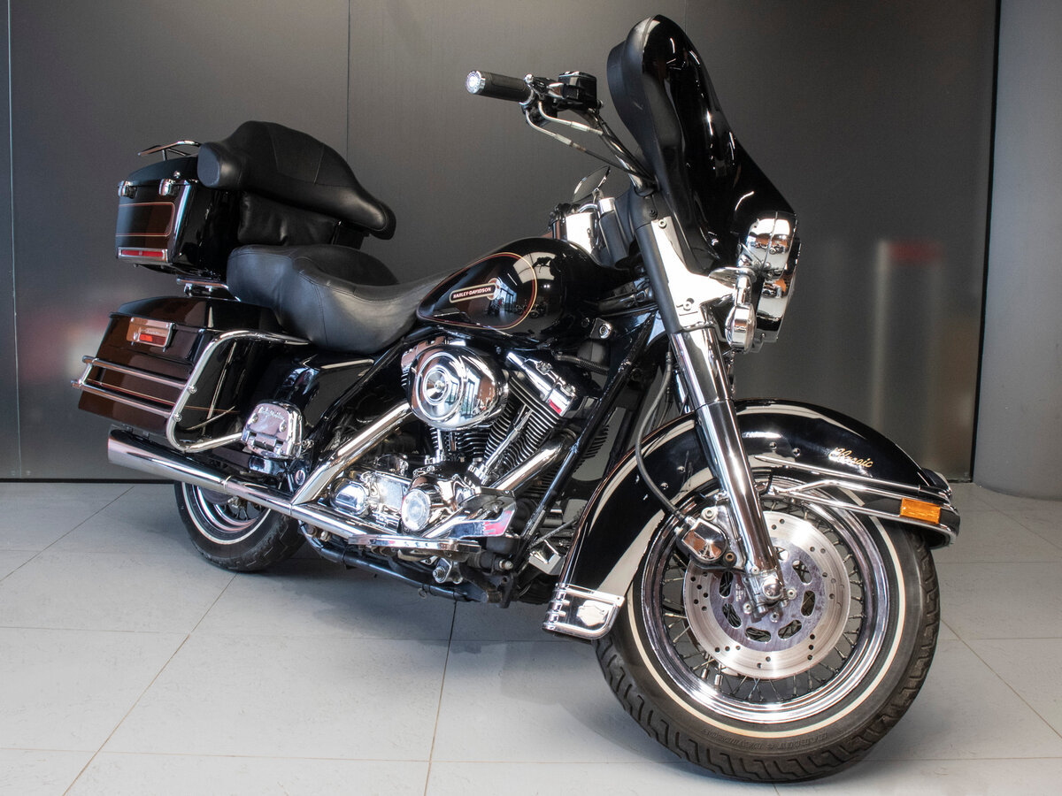 Harley Davidson Electra Glide черный