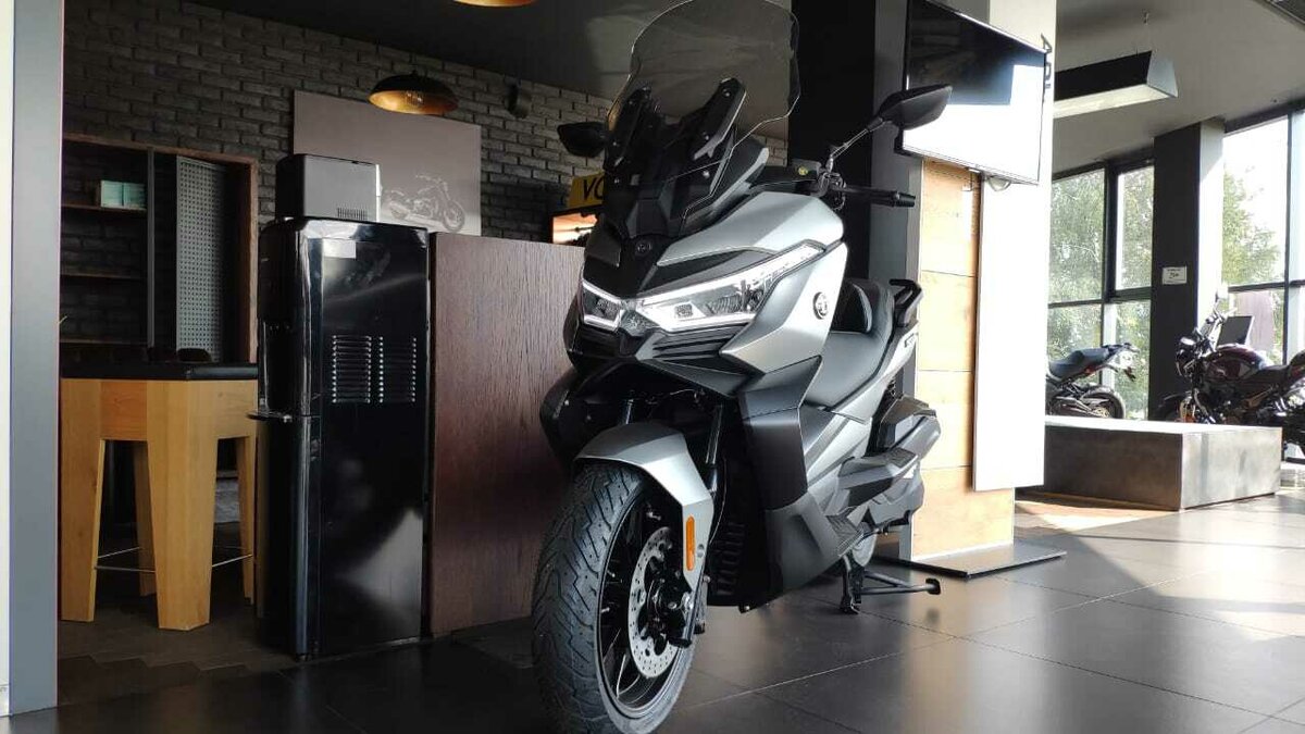 Voge SR4 Max SE