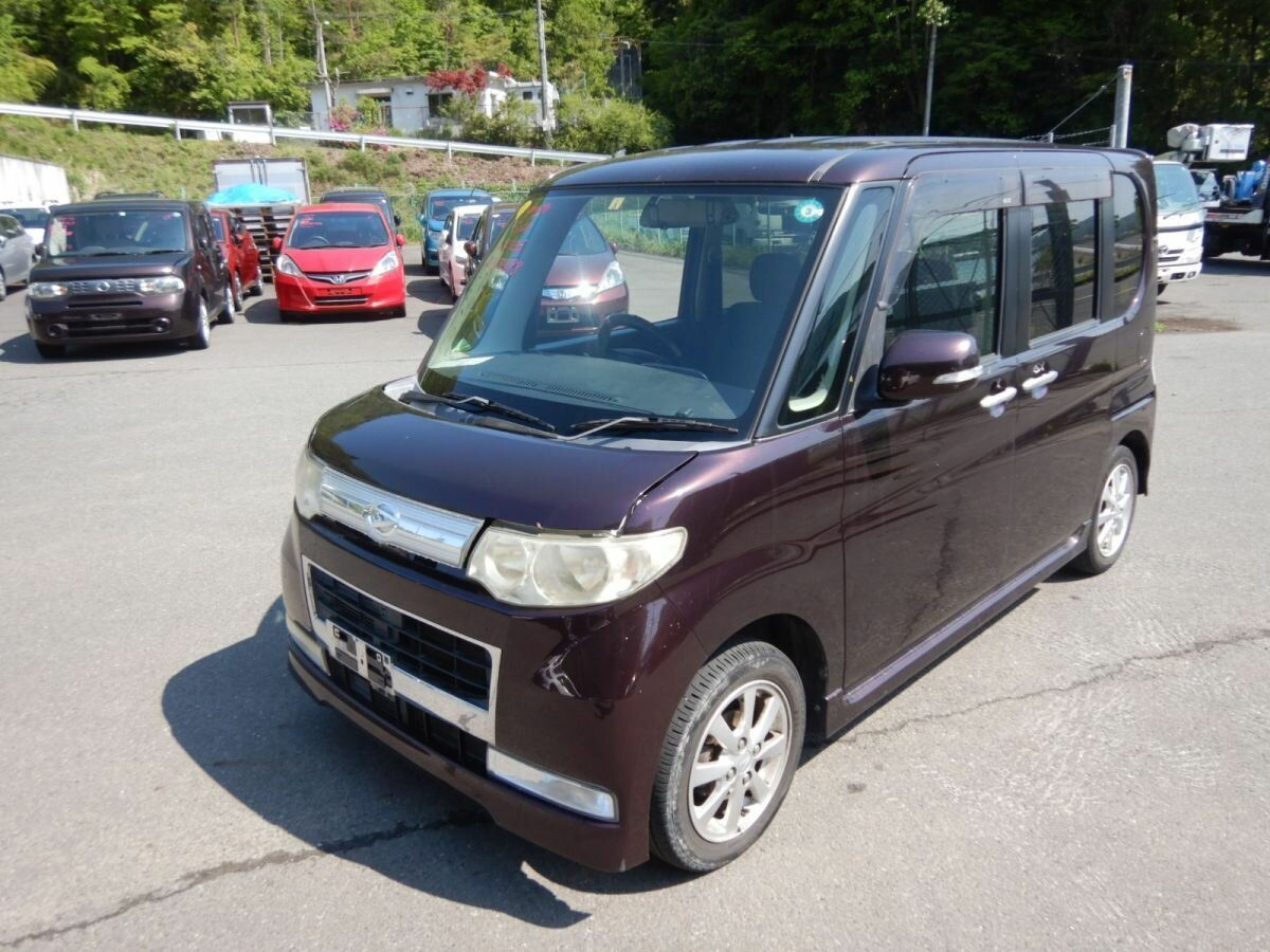 Купить б/у Daihatsu Tanto II 0.7 CVT (52 л.с.) бензин вариатор в ...