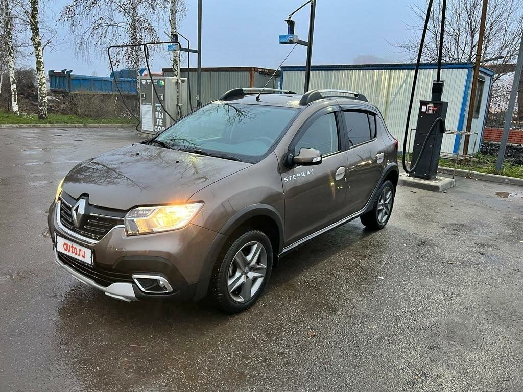 Купить б/у Renault Sandero II Рестайлинг Stepway 1.6 MT (113 л.с ...