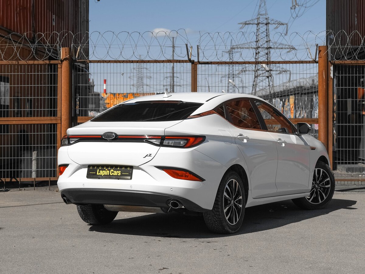 JAC J7 - фото 5