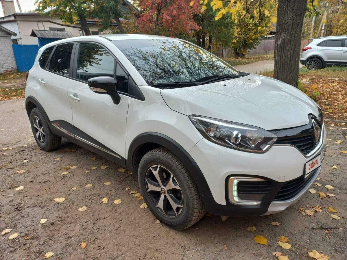 Купить б/у Renault Kaptur I 1.6 MT (114 л.с.) бензин механика в Йошкар ...