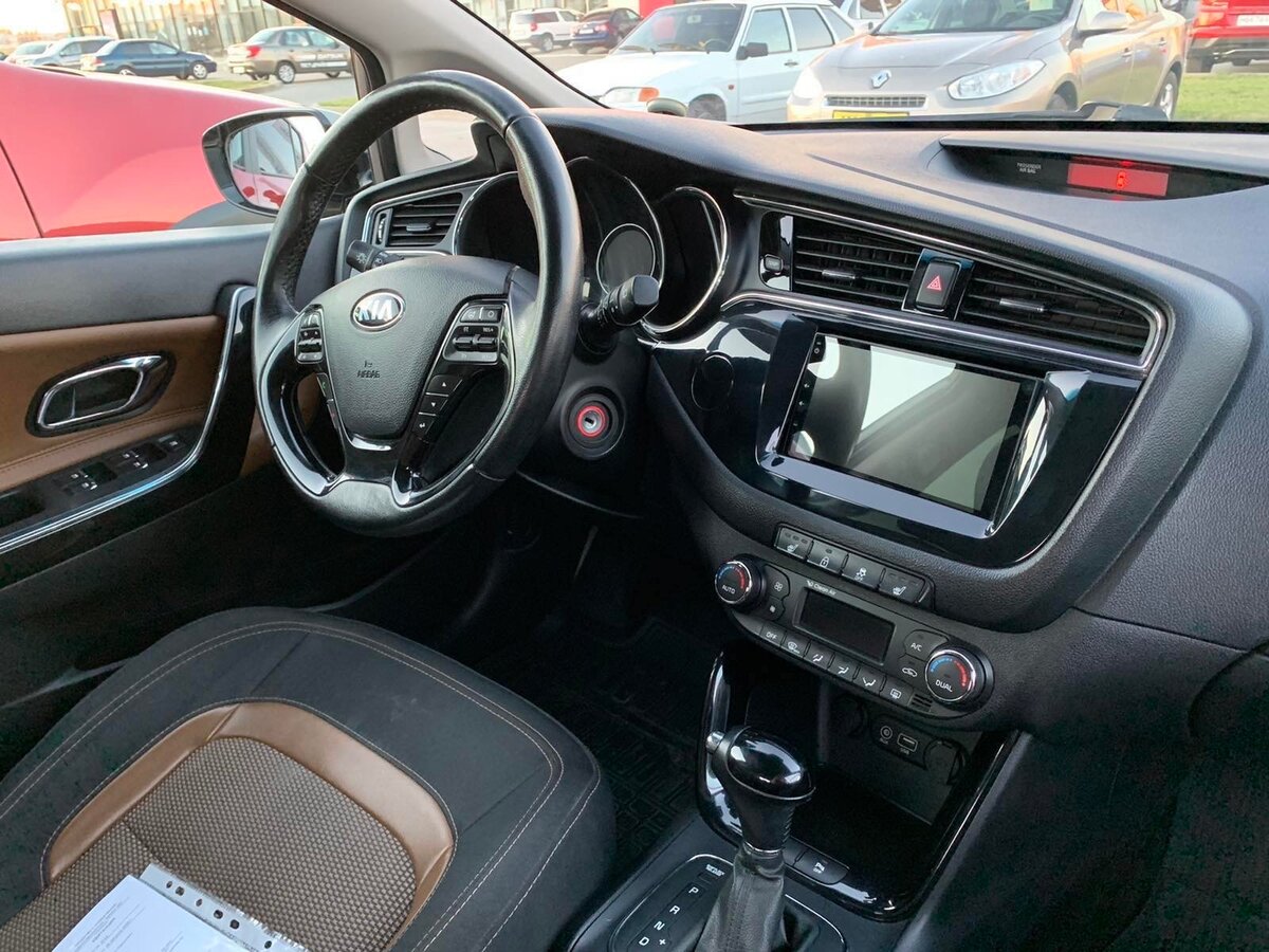 Kia Ceed 2016 Red line Luxe