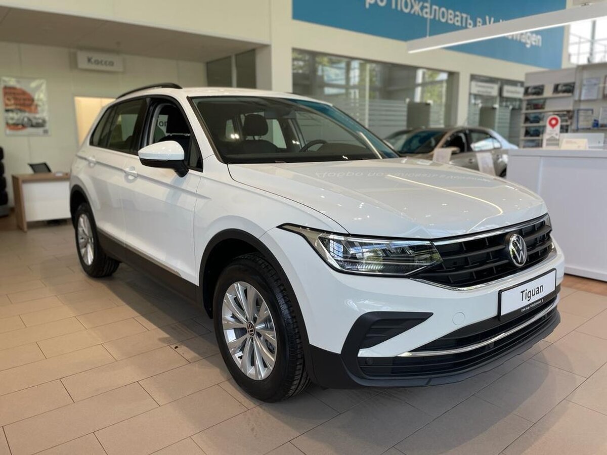 Купить новый Volkswagen Tiguan II Рестайлинг 1.4 AMT (150 л.с.) бензин ...