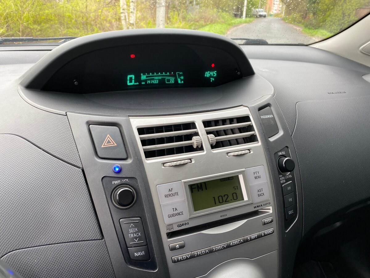 Как настроить время на тойоте ярис - 88 фото