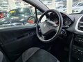 2008 Peugeot 207 I, красный - вид 8