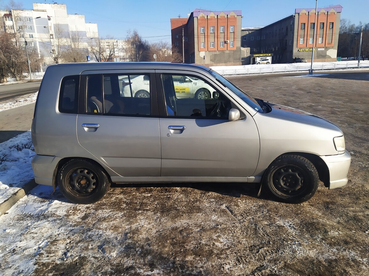Nissan Cube 1998
