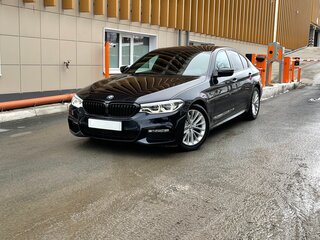 2018 BMW 5 серии 530d xDrive VII (G30/G31), чёрный, 3650000 рублей, вид 1