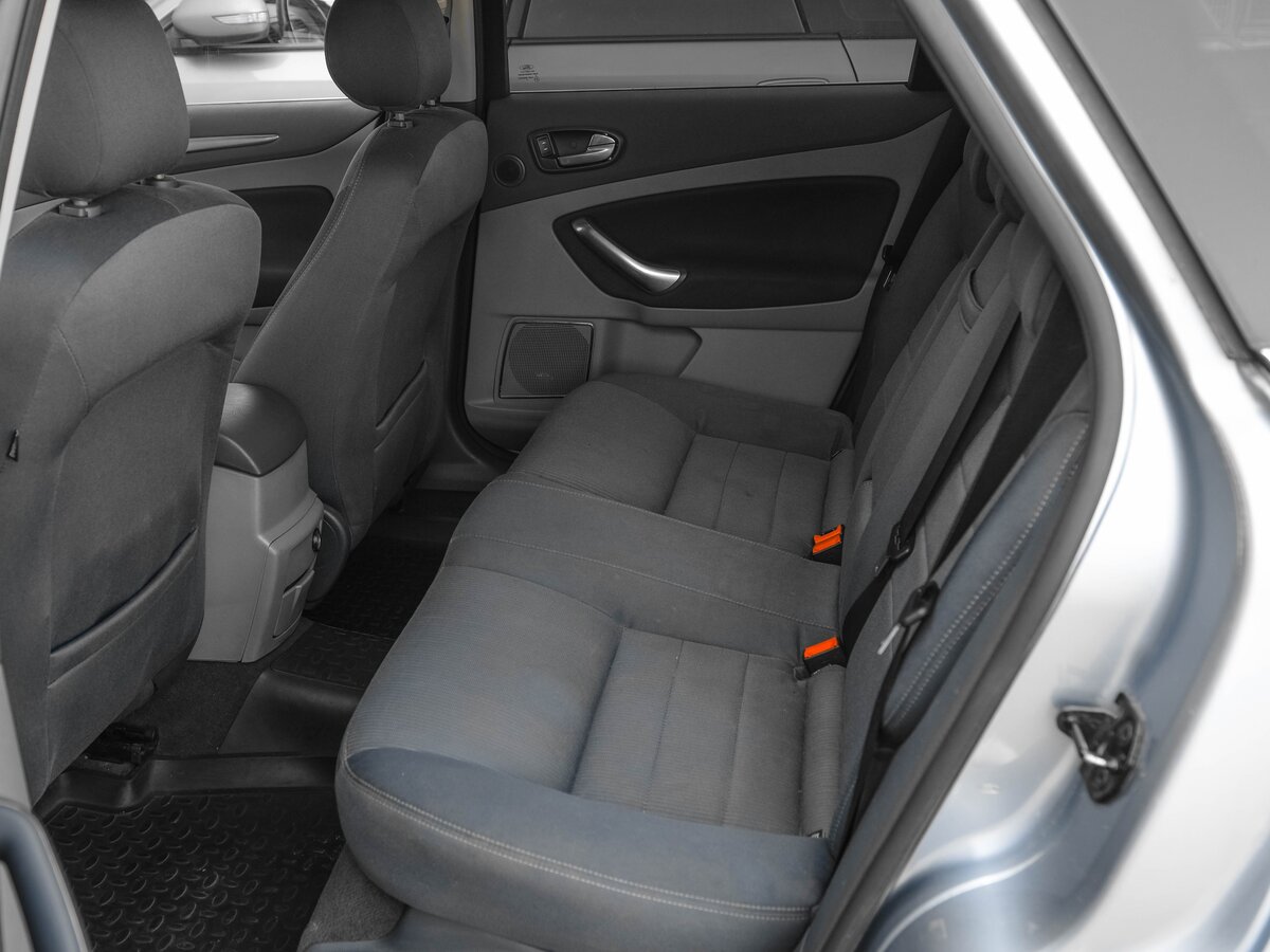 FORD MONDEO - фото 13
