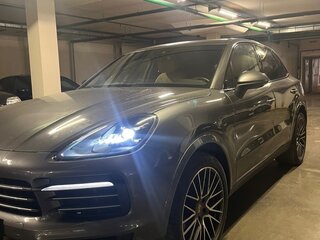 2019 Porsche Cayenne III, серый, 6000000 рублей, вид 1