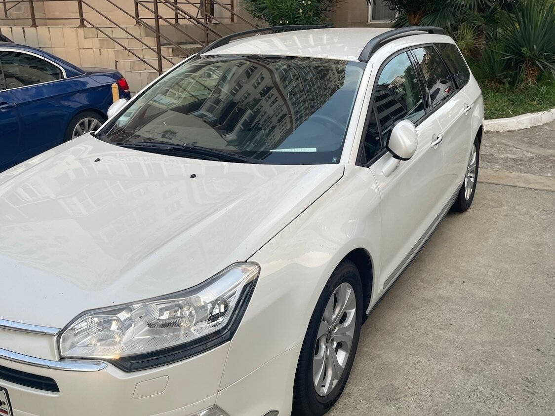 Купить б/у Citroen C5 II 1.6 AT (150 л.с.) бензин автомат в Сочи: белый ...