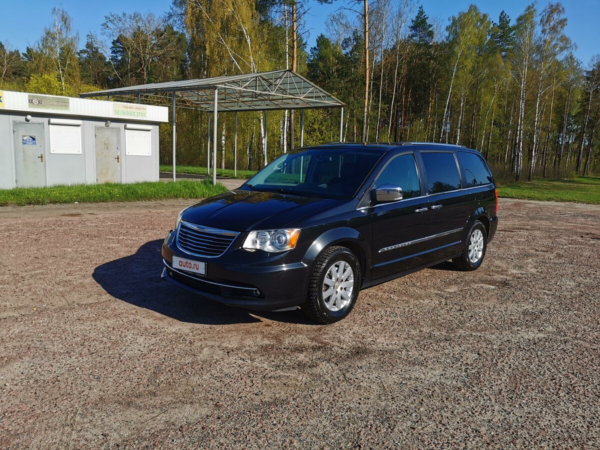 Купить б/у Chrysler Voyager V Рестайлинг Grand 3.6 AT (283 л.с.) бензин ...