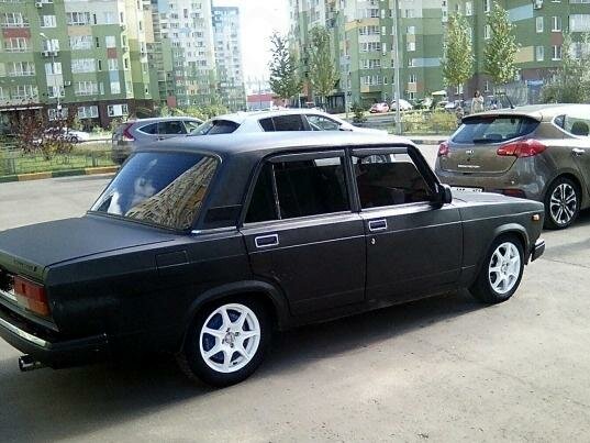 Лада 2107 черный матовый