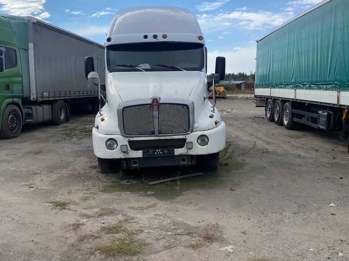 Купить б/у Kenworth T2000 в Нижнем Новгороде: белый 2003 года на Авто ...