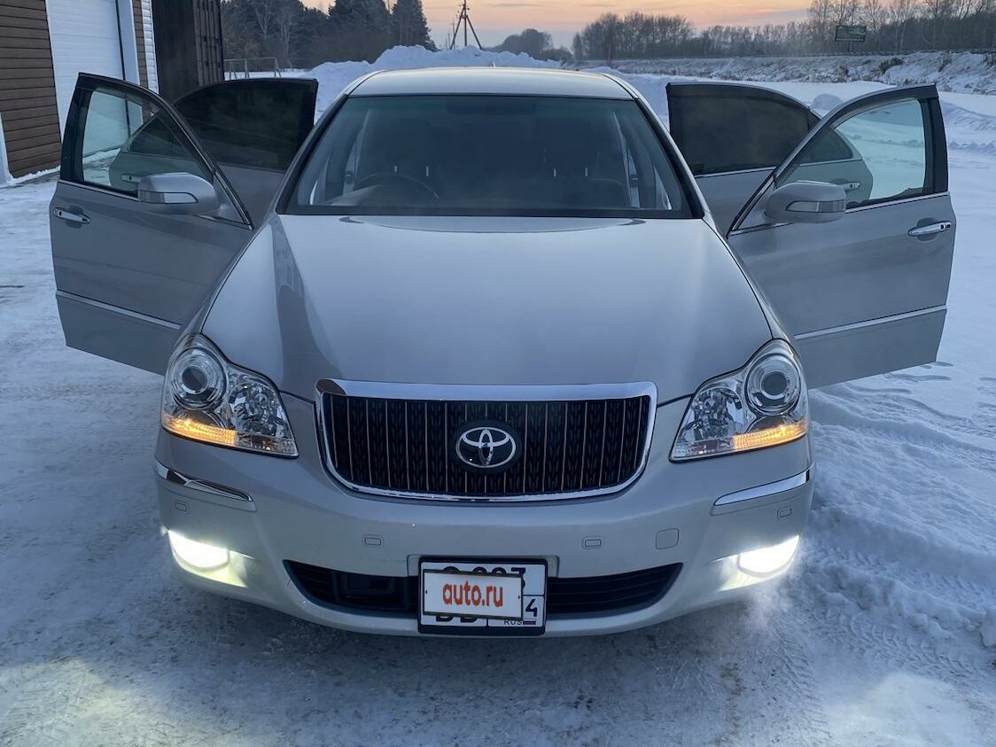 Toyota Crown Majesta s180