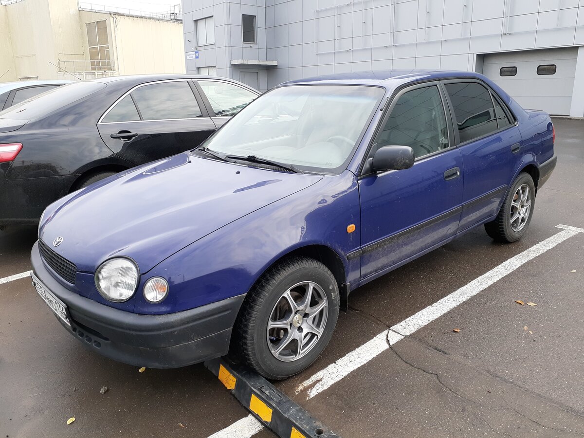 Toyota corolla e110 хэтчбек