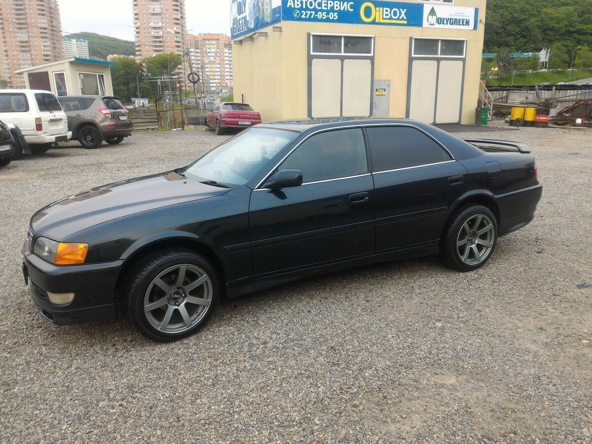 Тойота чайзер черный