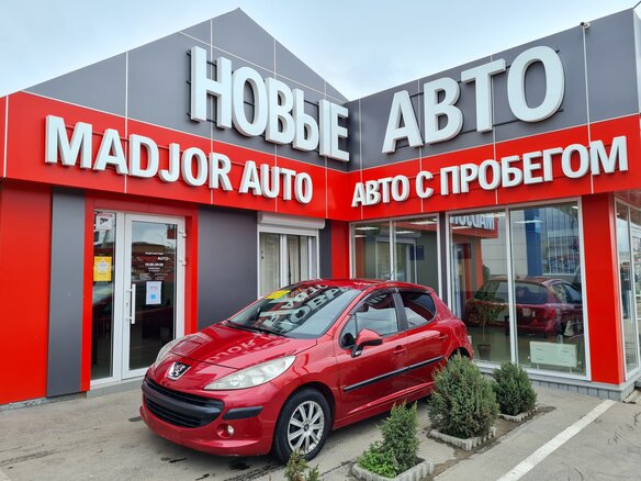 2008 Peugeot 207 I, красный