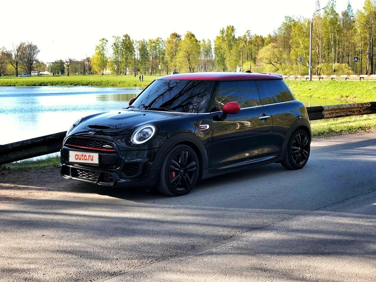 Mini Cooper JCW черный