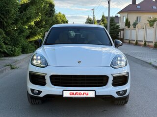 2017 Porsche Cayenne Diesel II Рестайлинг (958), белый, 4299000 рублей, вид 3