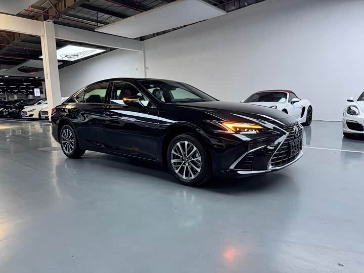 Lexus ES 200 VII Рестайлинг 2