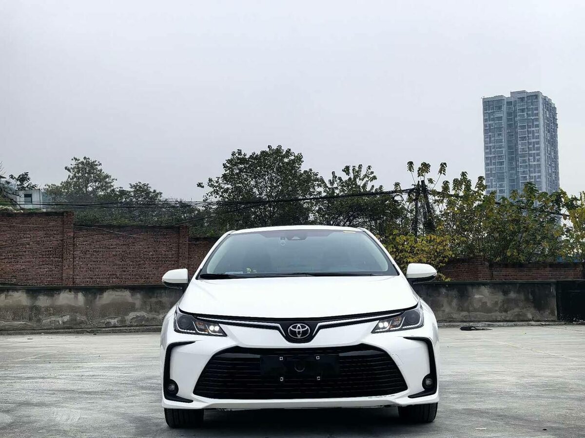Toyota Corolla XII (E210)