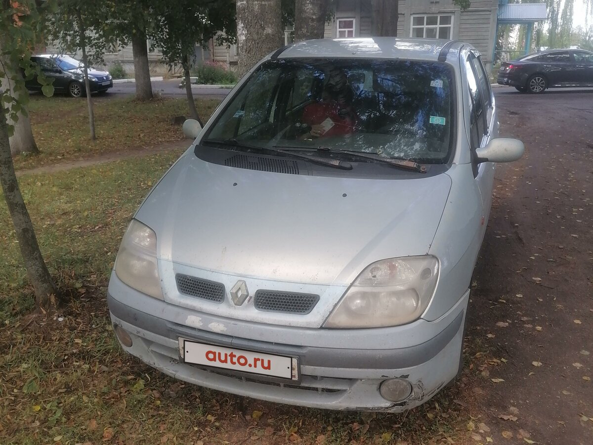 Купить б/у Renault Scenic I Рестайлинг 1.6 MT (107 л.с.) бензин ...