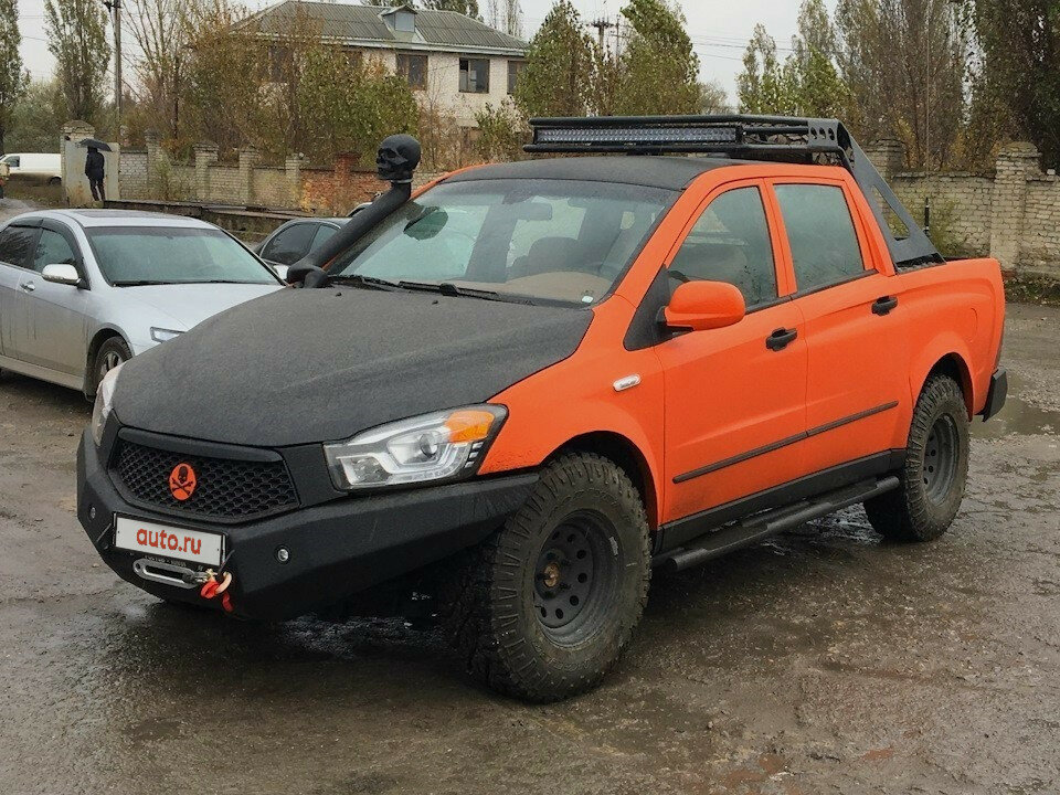 Купить б/у SsangYong Actyon Sports II 2.0d AT (149 л.с.) 4WD дизель автомат в Мо