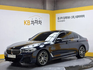 2022 BMW 5 серии 523d xDrive VII (G30/G31) Рестайлинг, чёрный, 4815000 рублей, вид 1