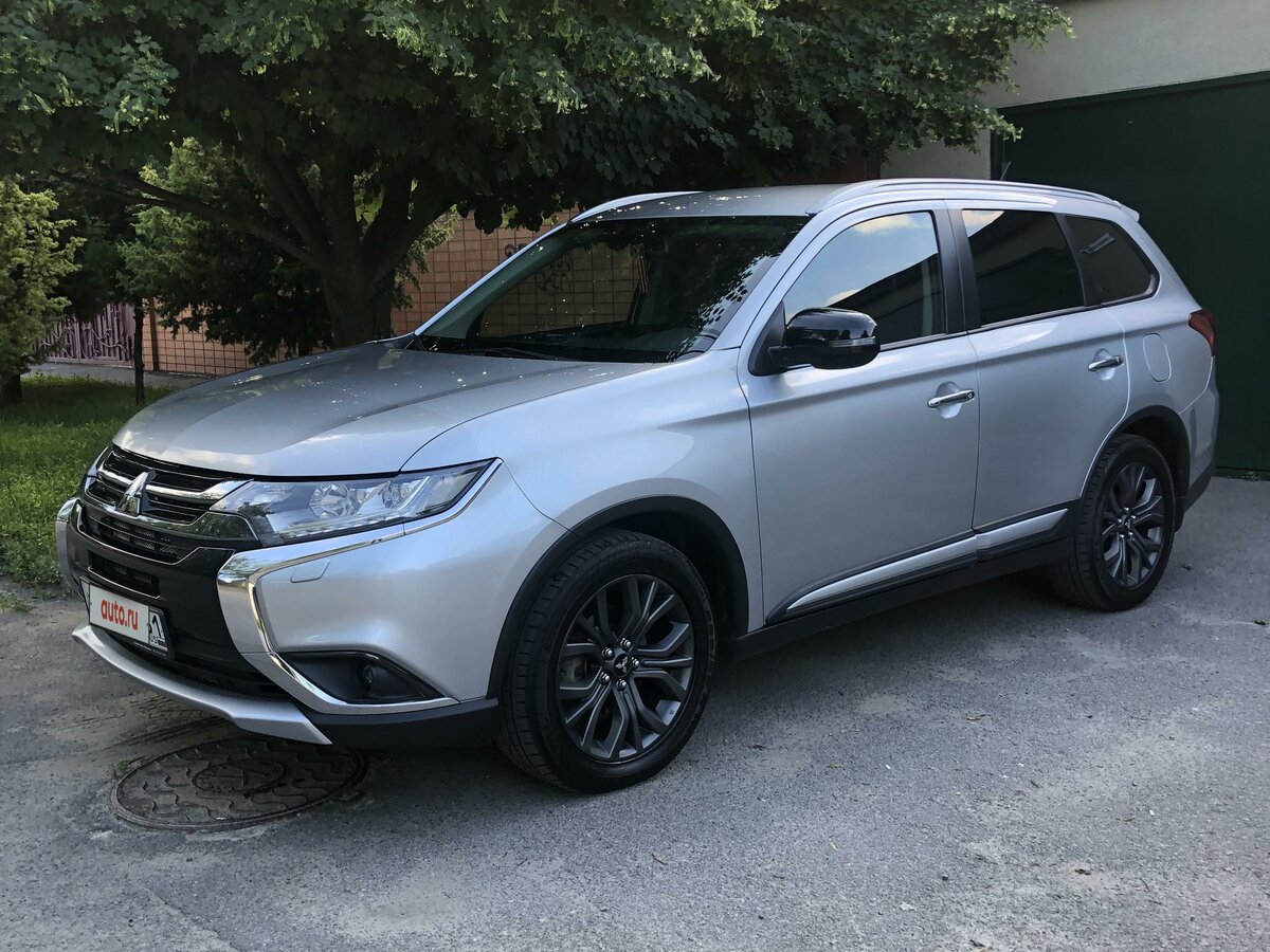 Купить б/у Mitsubishi Outlander III Рестайлинг 2 2.4 CVT