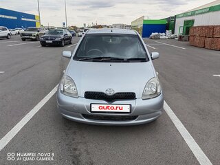 2001 Toyota Vitz I (P10), серебристый, 300000 рублей, вид 1