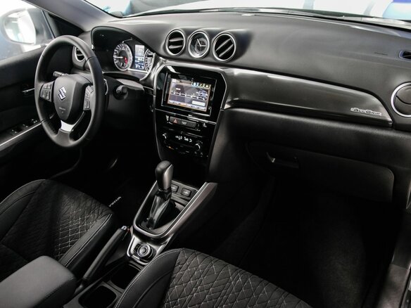 2020 Suzuki Vitara II Рестайлинг, чёрный - вид 13