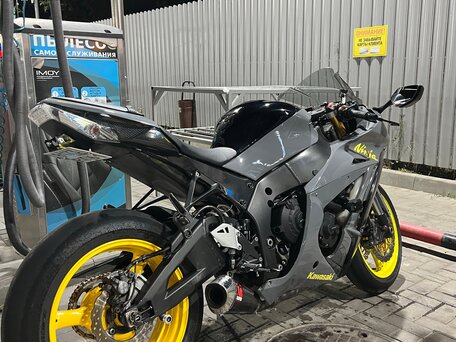 Купить мотоциклы Kawasaki ZX-10R Ninja с пробегом 2012 года по