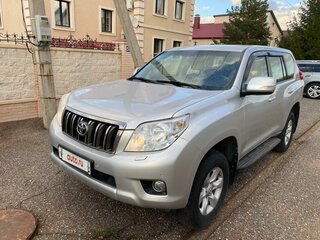 2013 Toyota Land Cruiser Prado 150 Series, серебристый, 2450000 рублей, вид 1
