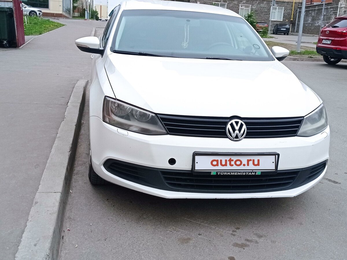 Купить б/у Volkswagen Jetta VI 1.6 MT (105 л.с.) бензин механика в ...