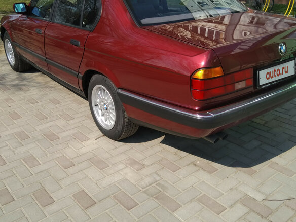 1993 BMW 7 серии 730i II (E32), красный - вид 5