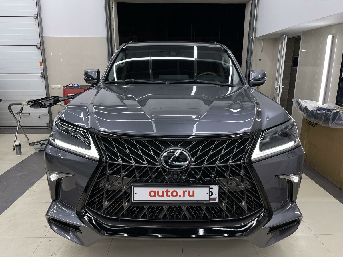 Lexus arctic trucks